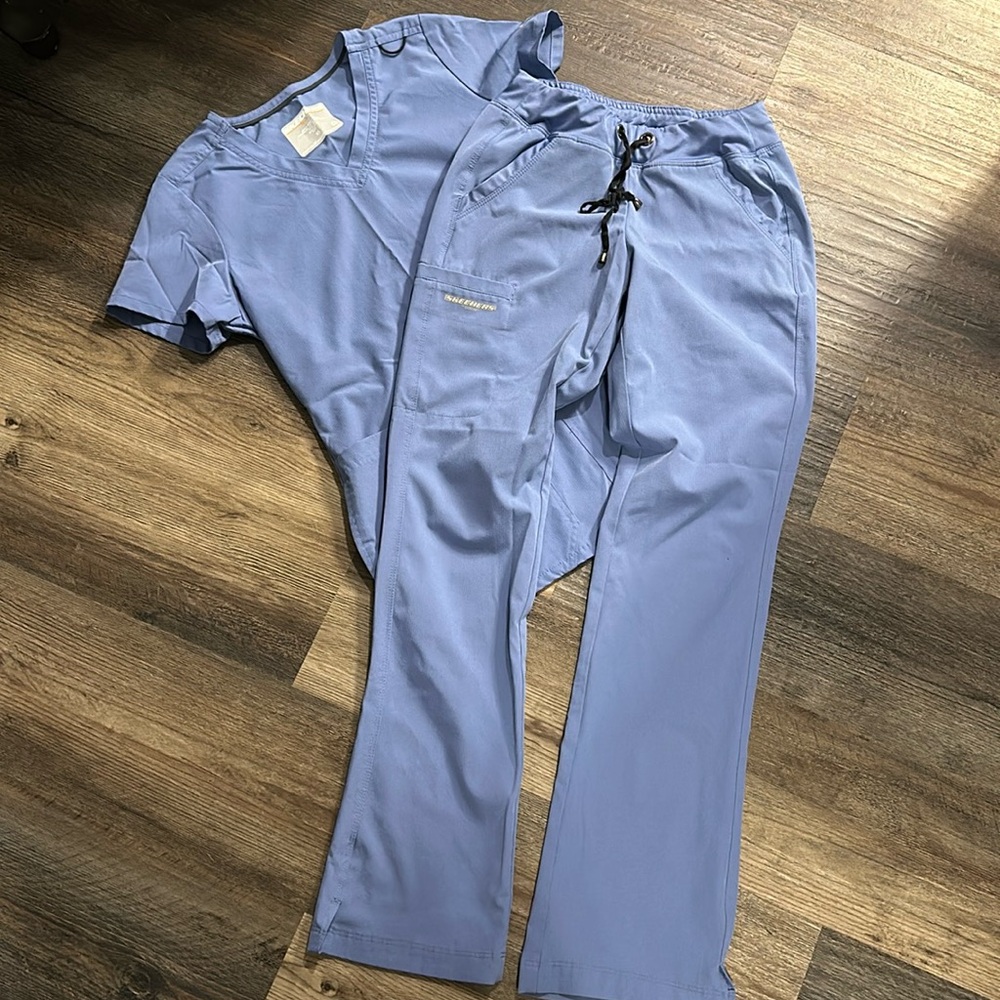 Women’s Scrub Set